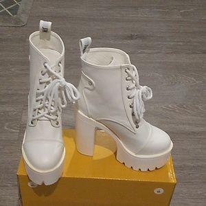 Ladies / Girls "Super Cute" 6 inch High Healed Front Laced White Boots .